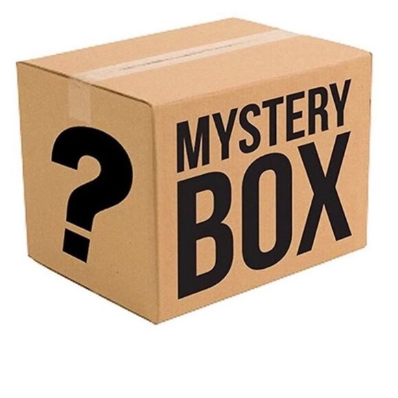 Mystery Maternity Clothing Box size small / 4 - Picture 1 of 2